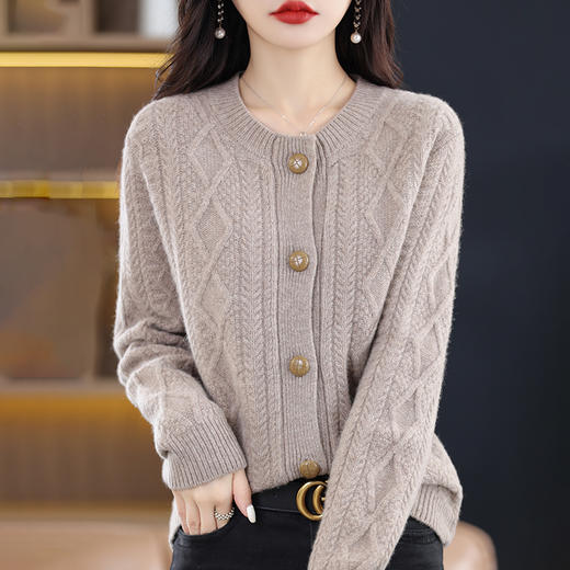 温暖百搭多款可选安迪绒绞花连帽开衫打底衫半身裙 商品图6