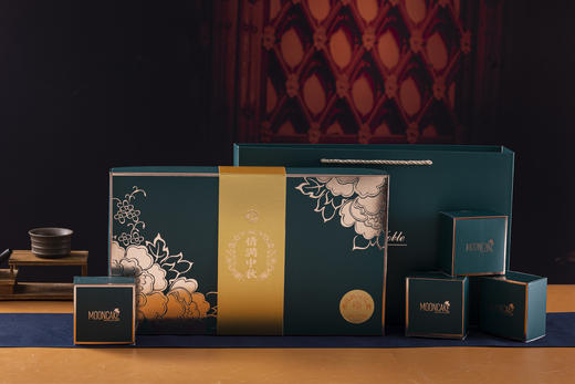 情满中秋-牛干巴月饼礼盒（内含8枚牛干巴月饼） 商品图0