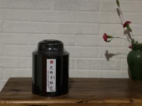 【连续4年口碑】一款极其稀缺的特制荒野茶2022《荒野老枝》，它的主人不缺钱，随性子采摘（60克罐装）