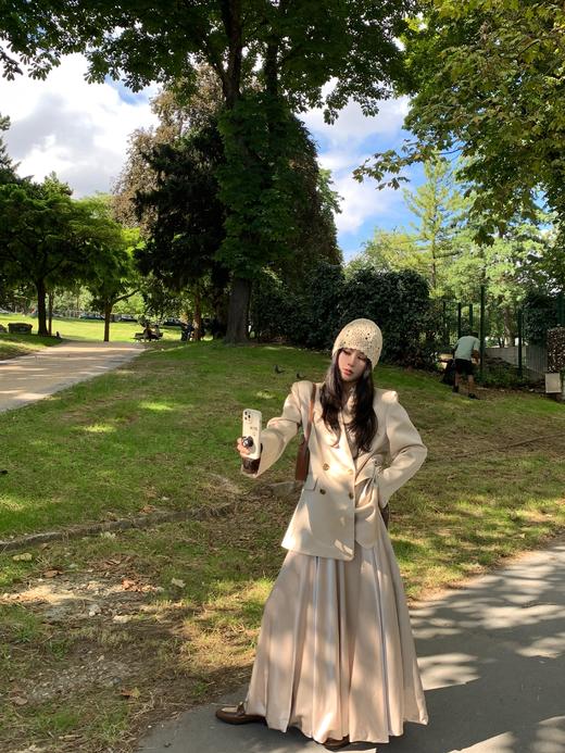 Read Nameless /高级香槟王西装+波光粼粼缎面半裙 商品图9