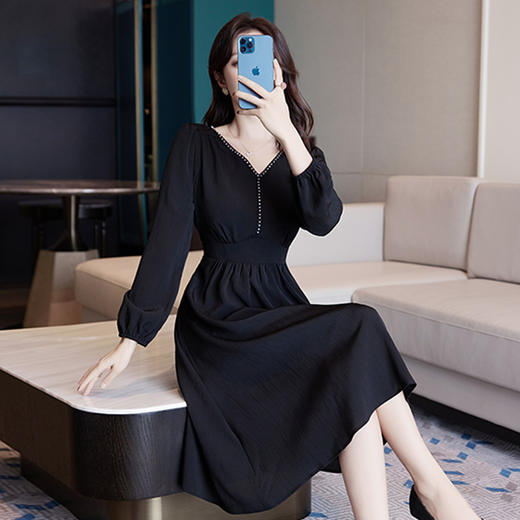 奢姿2024春秋季新款大码女装灯笼袖花边裙子胖妹妹气质V领连衣裙9933825895 商品图2