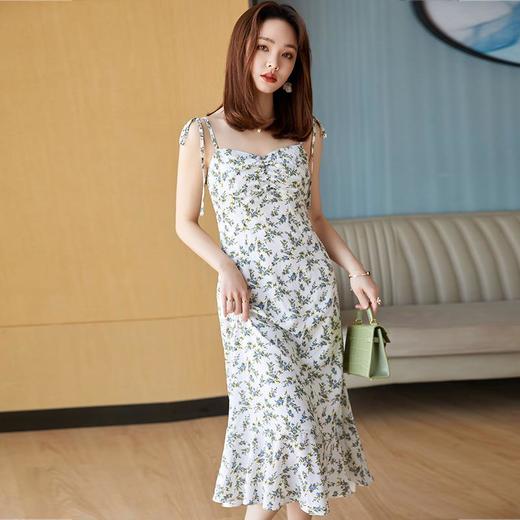 娜璐多 法式碎花连衣裙女夏小清新抽绳褶皱系带小个子显高吊带荷叶边裙 商品图0