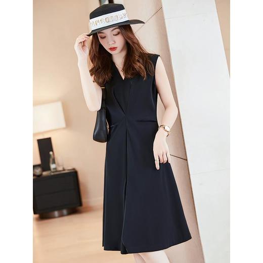 娜璐多 赫本风无袖纯色背心裙2023年新款收腰温柔高级设计感女小众连衣裙 商品图2