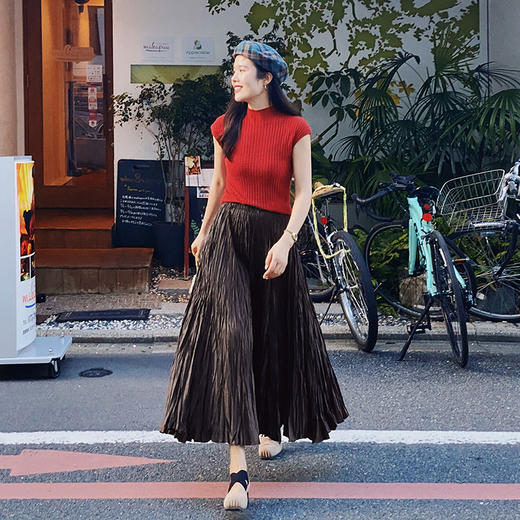 【福利清仓】绝美质感，气质繆斯半裙，可雅可飒 商品图1