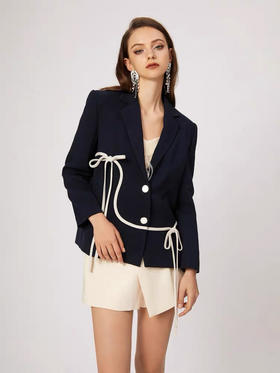 蓝色不规则曲线飘带宽松西装外套