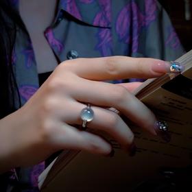 “不喧哗，自有声”一枚指尖绽放的浪漫微光