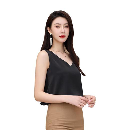 娜璐多 法式气质背心女内搭洋气时髦设计感小众无袖衫2023新款仿醋酸缎面 商品图4