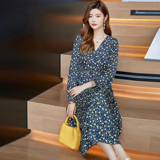 娜璐多 碎花连衣裙女2023春秋V领气质复古度假风宽松显瘦长袖雪纺长裙女 商品图0