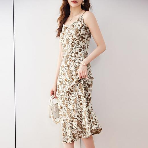 娜璐多 法式小吊带连衣裙女夏装新款浪漫风复古印花温柔显瘦中长款A字裙 商品图2