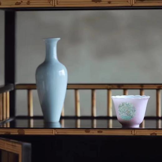 景德镇 忘言/胭脂红粉彩茶花杯 手绘主人杯茶杯仿古单杯陶瓷品茗杯 商品图3