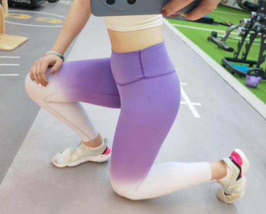 Rexing 热醒均码 渐变色裸感收腹瑜伽九分裤（80斤-140斤） 商品图3