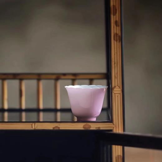 景德镇 忘言/胭脂红粉彩茶花杯 手绘主人杯茶杯仿古单杯陶瓷品茗杯 商品图6