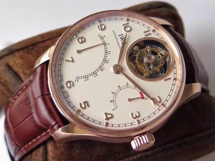 ZF厂万国葡萄牙逆跳陀飞轮最强复刻表详细评测