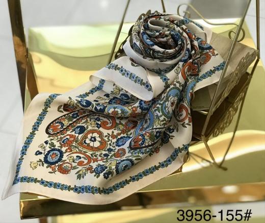 优品堂【缀点】桑蚕丝50x50方巾 商品图3