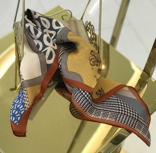 优品堂【缀点】桑蚕丝50x50方巾 商品图9