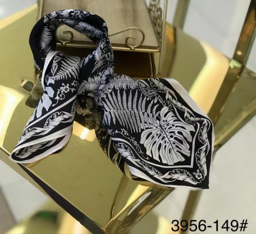 优品堂【缀点】桑蚕丝50x50方巾 商品图2