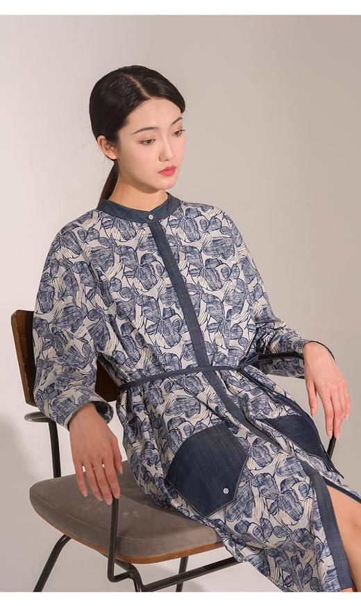 2楼名邦蓝色手绘感牛仔印花连衣裙 商品图2