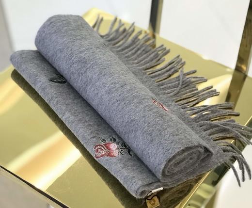 优品堂【唯美世界】100%羊毛绣花围巾 商品图4