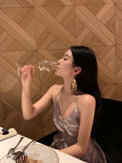 Read Nameless /米其林餐厅穿的紫色露背裙（送内衬裙） 商品图5