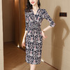 DD-复古时尚气质优雅收腰修身印花V领连衣裙 商品缩略图2