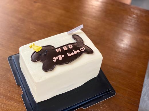 手绘小狗方形奶油蛋糕 商品图0