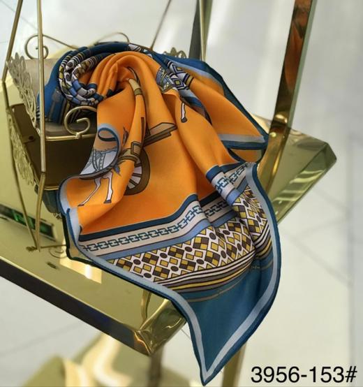 优品堂【缀点】桑蚕丝50x50方巾 商品图4