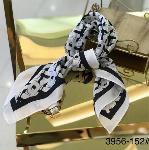 优品堂【缀点】桑蚕丝50x50方巾 商品图5