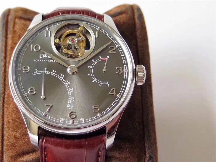 ZF厂万国葡萄牙逆跳陀飞轮最强复刻表详细评测