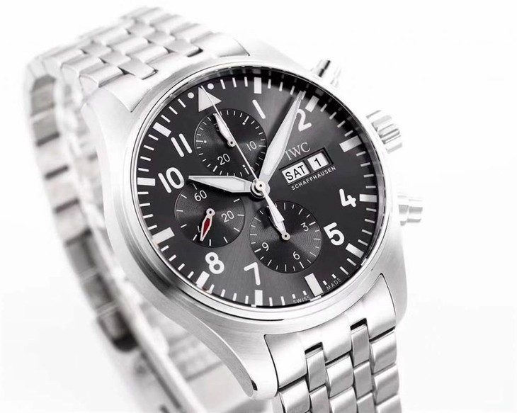 V6厂万国喷火战机多功能计时IW377719复刻表详细评测