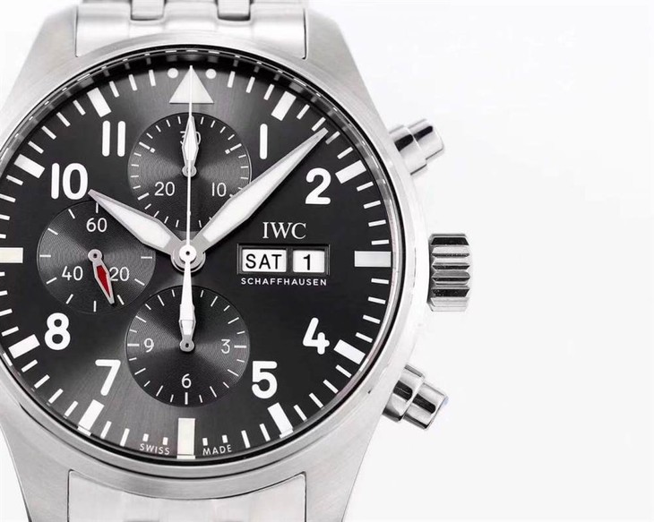 V6厂万国喷火战机多功能计时IW377719复刻表详细评测