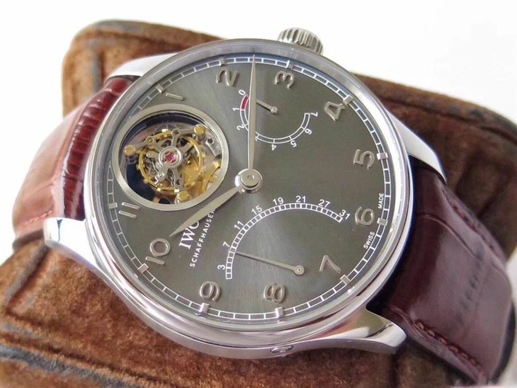 ZF厂万国葡萄牙逆跳陀飞轮最强复刻表详细评测