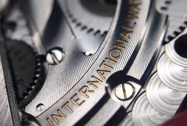 ZF厂万国葡七复刻表有什么破绽