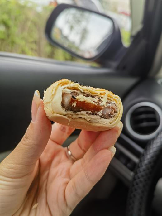 海鸭蛋黄酥一盒 商品图2