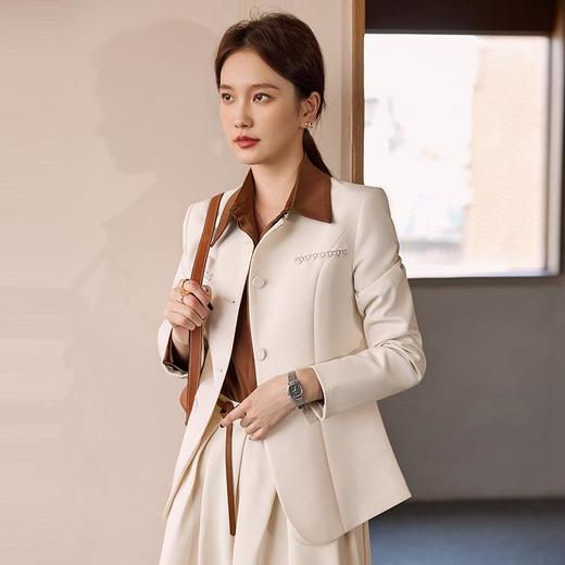 娜璐多 米白色法式套装裙女2023秋季新款轻奢小香风外套中长半身裙两件套 商品图0