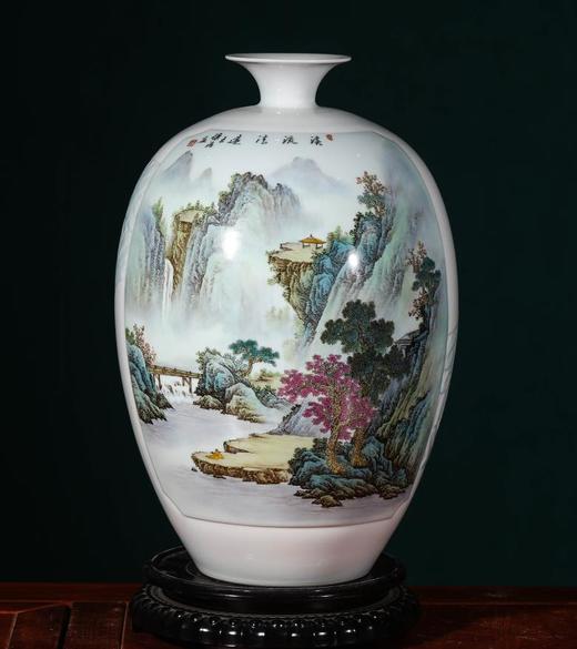 粉彩遥山耸翠梅瓶 商品图1