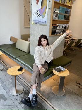 早秋小个子必备的短款卫衣，真的很好穿！