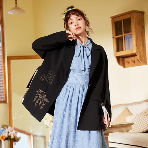 两三事雌念丛生 简约时尚设计感蝴蝶印花设计西装 商品图3