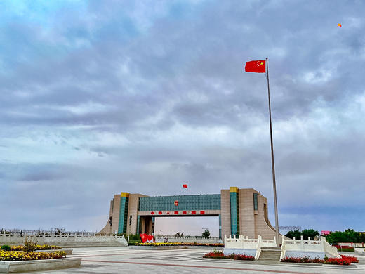 五一3日【二连浩特】｜打卡小众网红线路の火山草原-大红山-二连国门-中蒙边境-大石架 商品图5