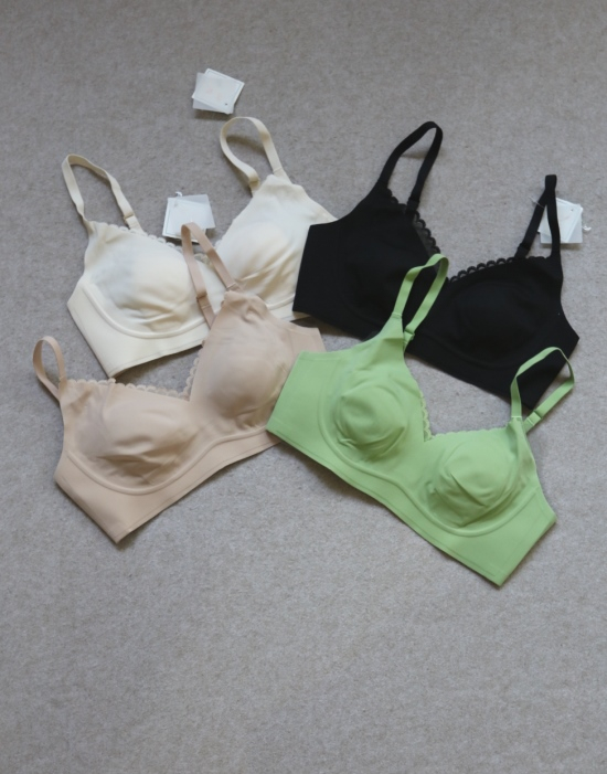 You Need 请拿好 哈！妞子滴 HF 无钢圈 UU型 兔耳乳胶杯垫 Bra 4色入