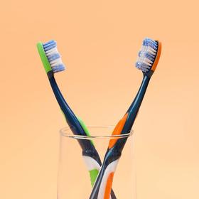 FROG青蛙牙刷深层洁净螺旋刷丝2支装   颜色随机