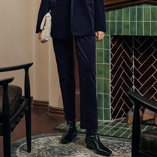 IN AND ON 灯芯绒显瘦休闲直筒裤 52610 商品图2