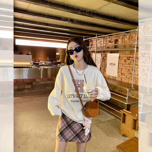 <曾小咸推荐>【甜心芭比】粉色h字母卫衣 商品图1