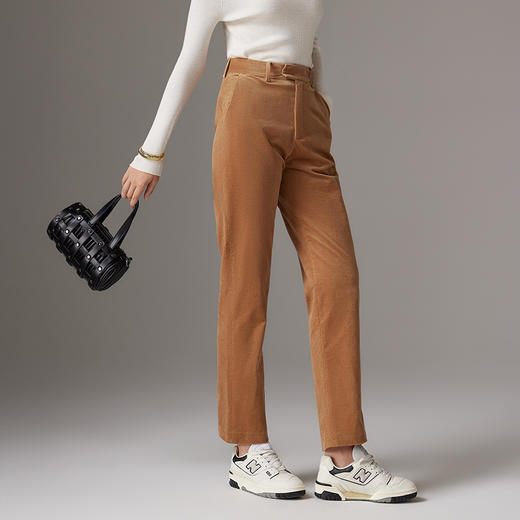 IN AND ON 灯芯绒显瘦休闲直筒裤 52610 商品图6