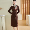 米思阳2026春季新款高级感通勤优雅收腰遮腹连衣裙捏褶设计开叉修身中长裙2675 商品缩略图0