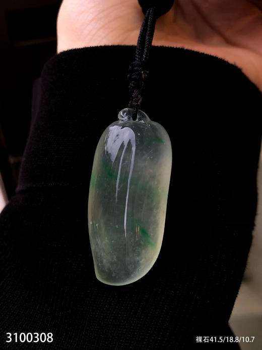 飘翠福瓜裸石【3100308】具体价格微信咨询 商品图1