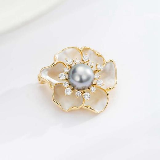 时尚优雅甜美山茶花胸针 商品图0