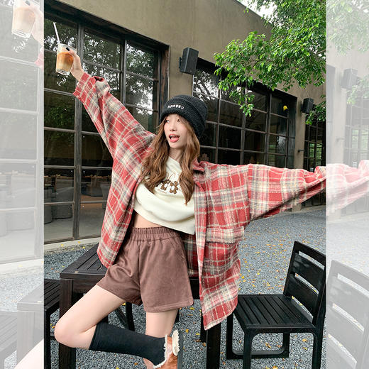 <曾小咸推荐>【可爱抨击】小熊印花短款卫衣 商品图4