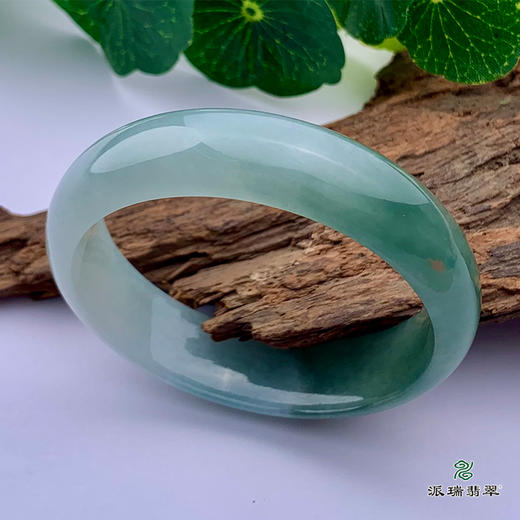 派瑞翡翠 翡翠手镯 糯种 飘花 商品图0