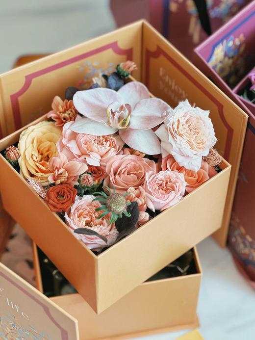 新中式 鲜花&月饼国风礼盒 商品图4
