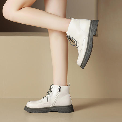 ZHR马丁靴女 2023秋冬新款休闲百搭黑色圆头短靴甜酷风潮流马丁靴 商品图7